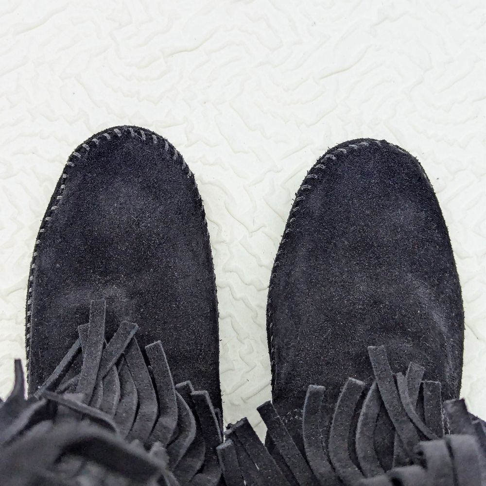 MINNETONKA | 3 Layer Suede Fringe Boots sz 9 - Picture 2 of 9